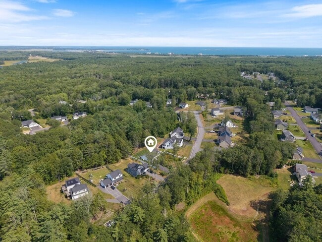 Building Photo - 9 Bouchard Ct