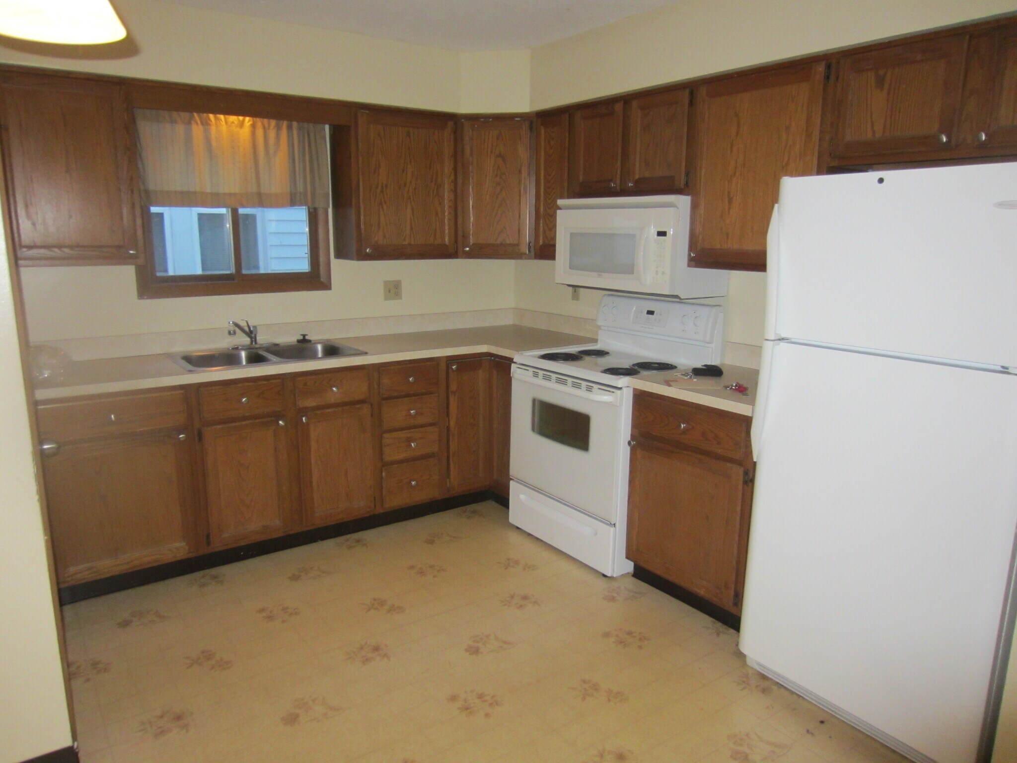 new kitchen floor added - 2436 Grovewood Ave