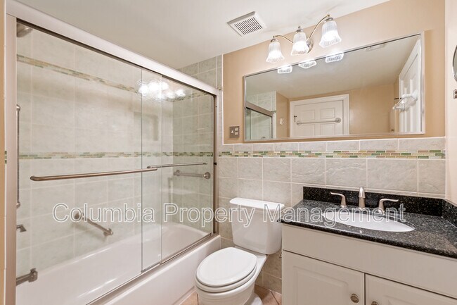 Building Photo - 706 6th St SW