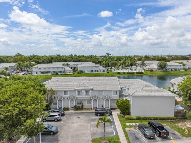 Building Photo - 14308 SW 120th Ct