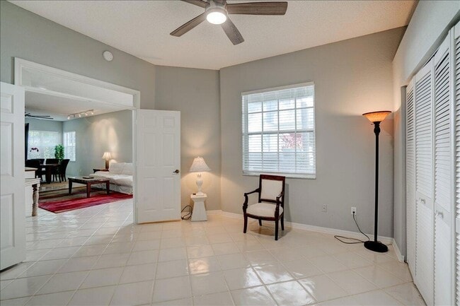 Building Photo - 10173 Andover Coach Cir