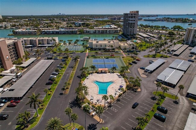 Building Photo - 7540 Bay Island Dr S