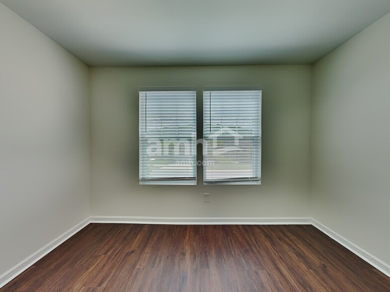 Building Photo - 4335 Lochurst Dr