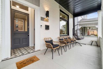Building Photo - 6 Bed 4 bath Fully Furnished Oakland