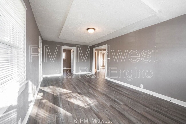 Building Photo - 1521 N Tacoma Ave