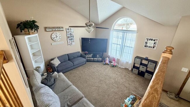 Building Photo - 2213 Larkspur