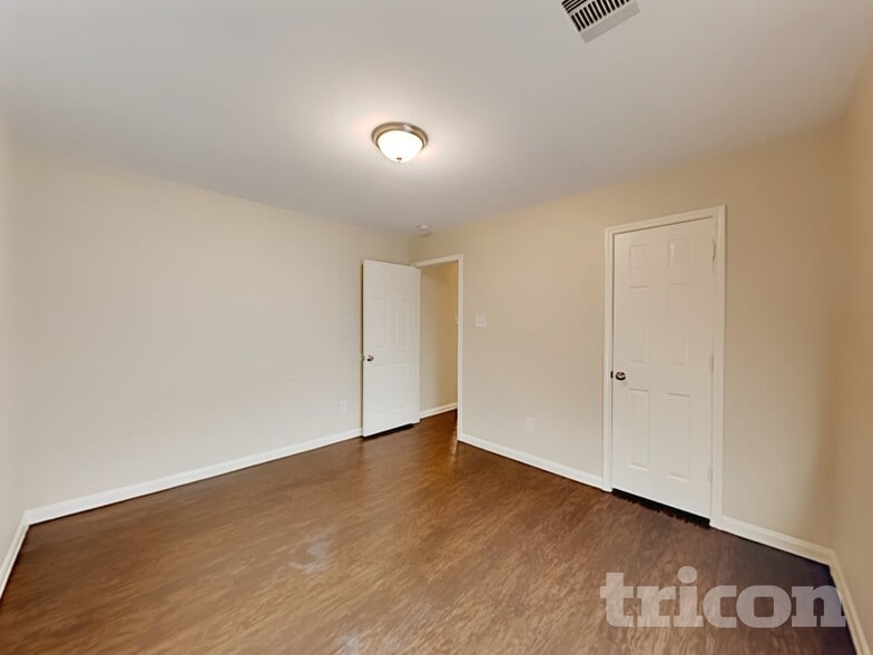 Building Photo - 21419 Palma Grove Way