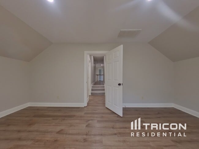 Building Photo - 201 Chancery Ln