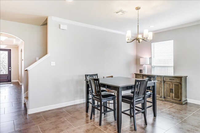 Building Photo - 7617 Diamond Dr.
