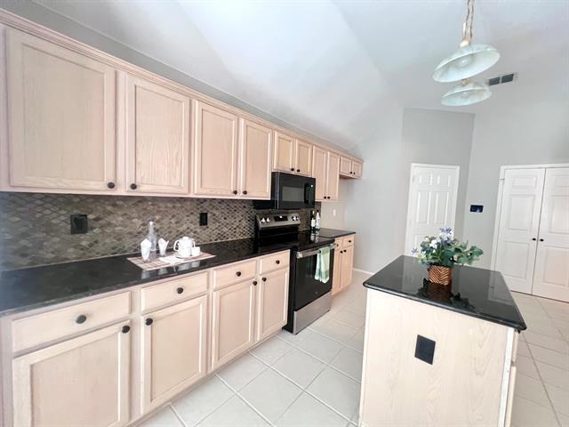Building Photo - 10718 Brandenberg Dr