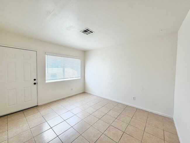Building Photo - 32425 Rancho Vista Dr