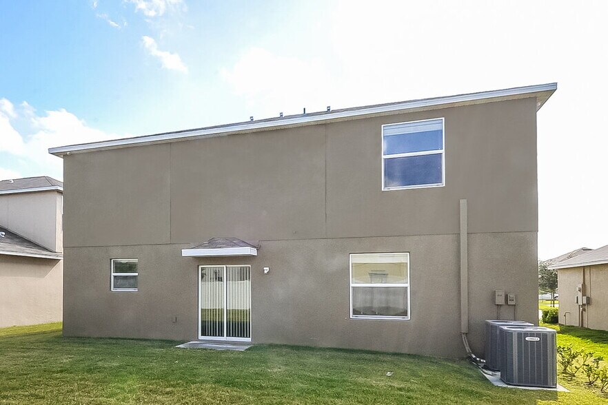 Building Photo - 8302 Cherry Branch Dr