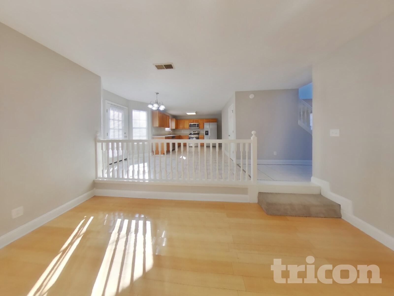 Building Photo - 636 Christina Pl