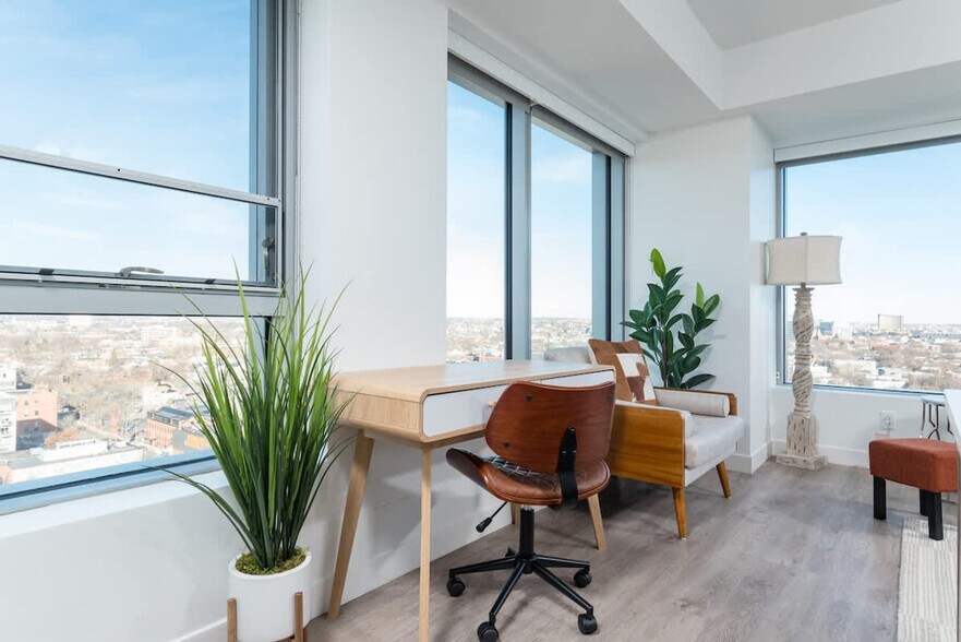 Building Photo - 425 Massachusetts Ave