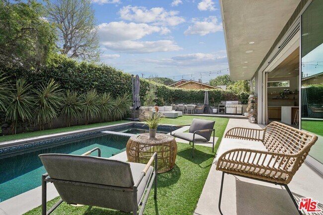 Building Photo - 1310 Preston Wy