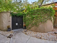 Building Photo - 844 W Altgeld St