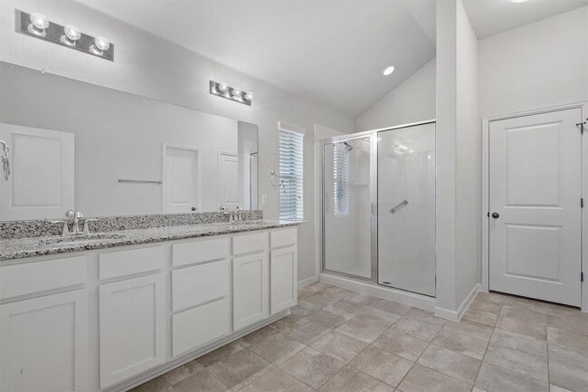 Building Photo - 221 Bridgestone Way