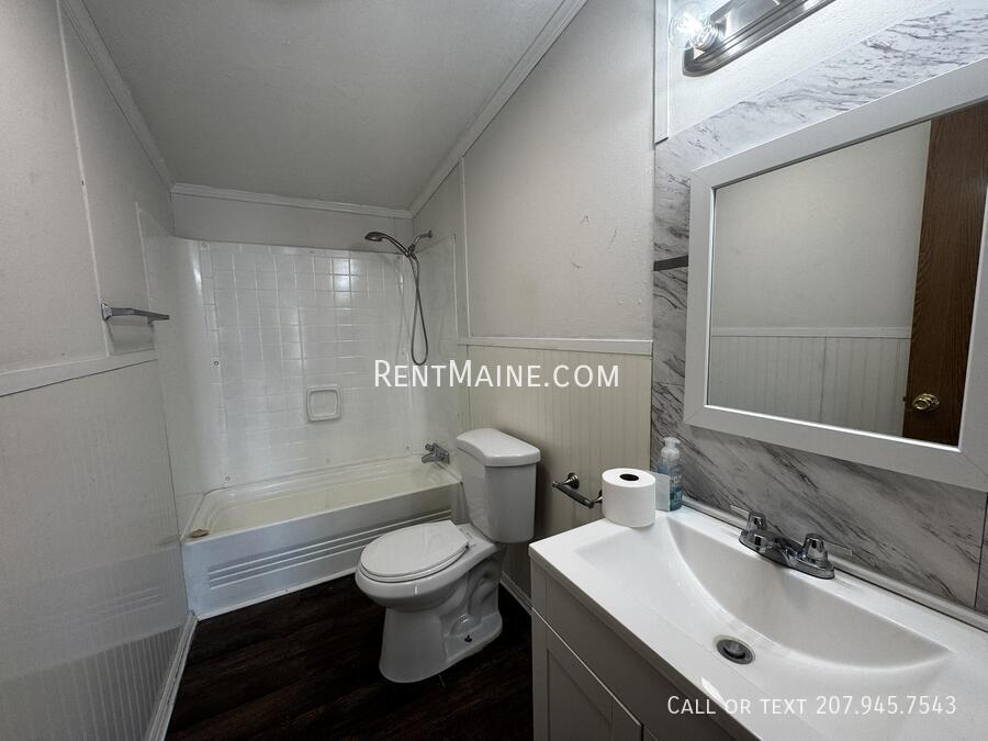 Building Photo - 188 F St