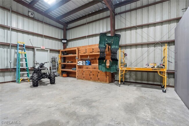 Building Photo - 6070 Lancewood Way