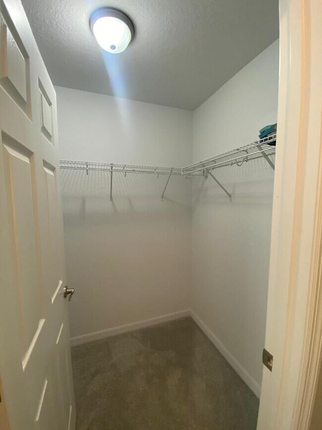 Building Photo - Charming 3-Bedroom Home on Nearly 1 Acre –...
