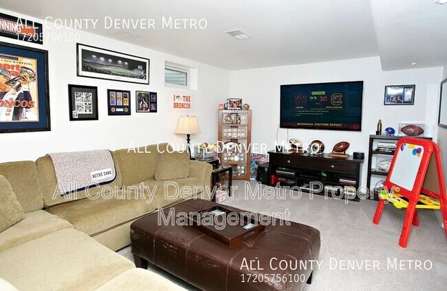 Building Photo - 9241 W 100th Cir