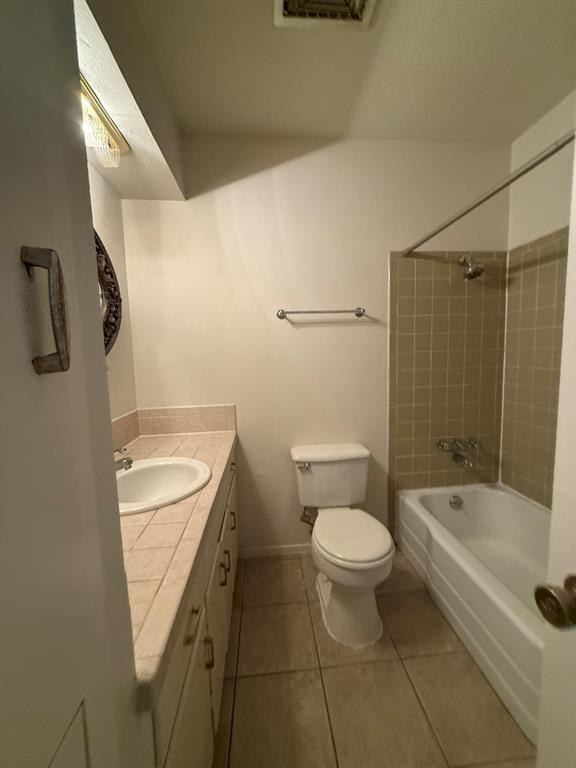 Building Photo - 2805 Ashdale Dr