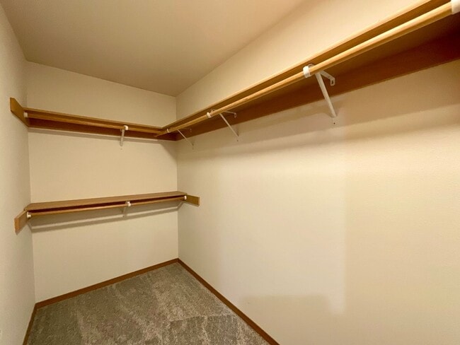 Building Photo - Beautiful 3 Bedroom, 2.5 Bath Home in Gated Clearwood Community!