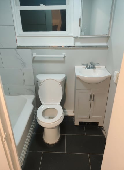 Building Photo - 37 Whitehall Rd