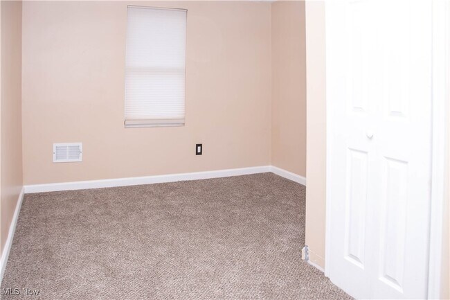 Building Photo - 1093 Wilbur Ave