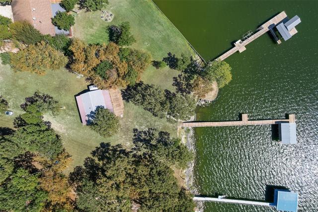 Building Photo - 229 Lakeside Dr
