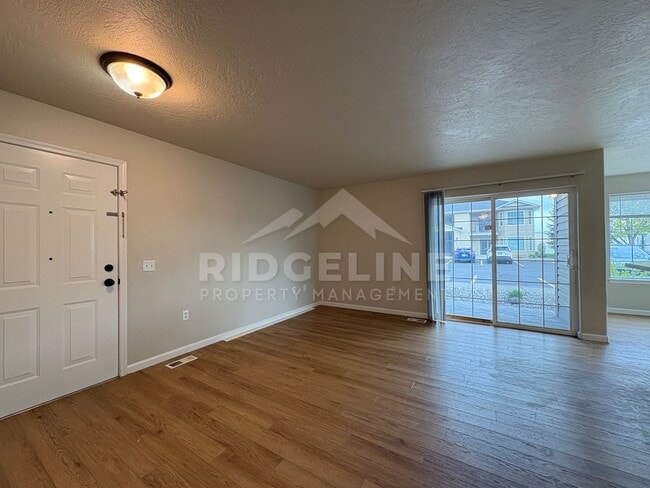 Building Photo - 118 Clubhouse Cir