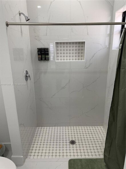 Building Photo - 18 Organ St