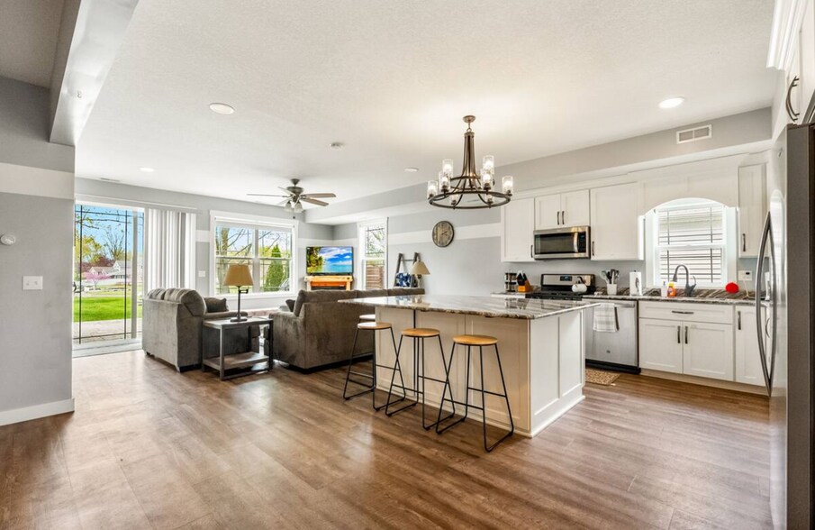 Building Photo - 9821 N Marine Key Dr