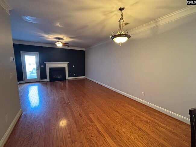 Building Photo - 739 Garden Forest Road