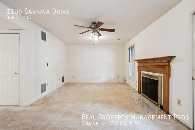 Building Photo - 2106 Sabrina Dr