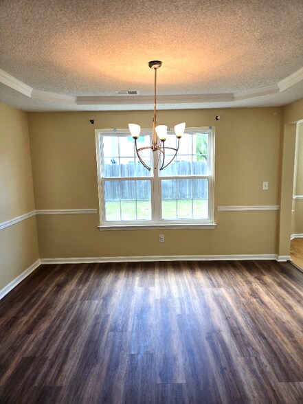 Building Photo - 3028 Vance Way