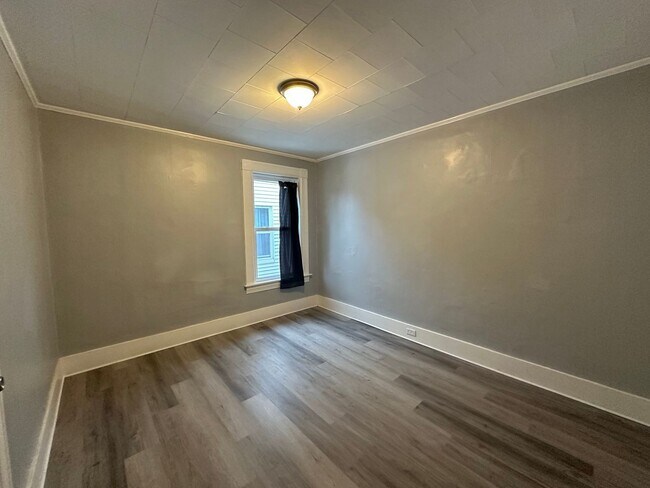 Building Photo - 408 Rimmon St