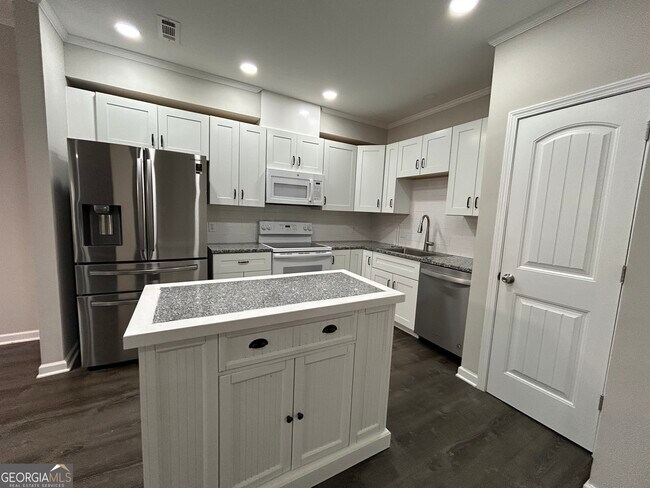 Building Photo - 2940 Furlong Ct