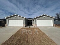 Building Photo - 112 NW 67th Ave