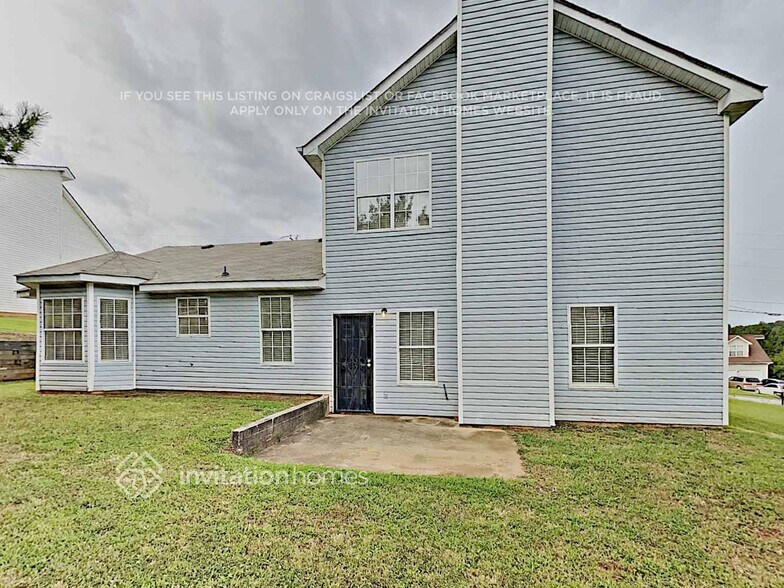 Building Photo - 3539 Riverview Club Dr