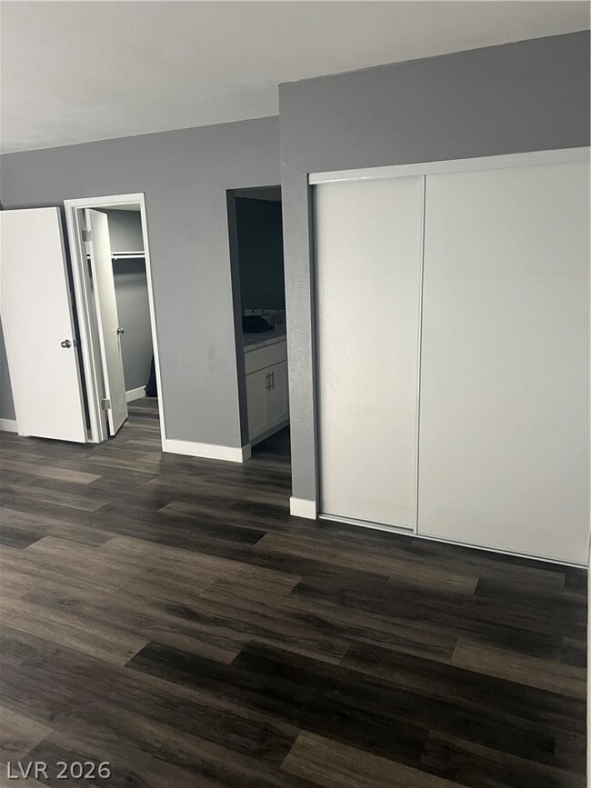 Building Photo - 3344 Medina Ct