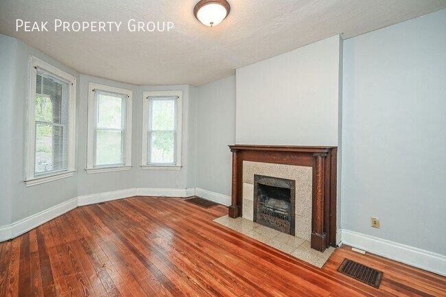 Building Photo - 2125 W Clifton Ave