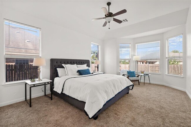 Building Photo - 3664 Rosalina Loop