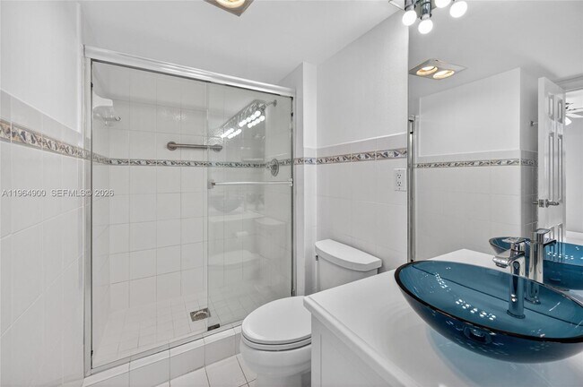 Building Photo - 20379 W Country Club Dr