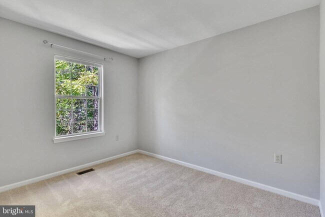 Building Photo - 1148 Cranston Ct