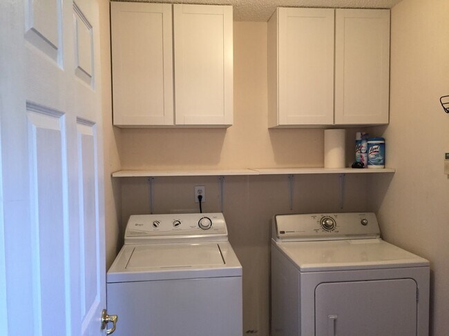 Building Photo - 12376 Richards Glen Ct
