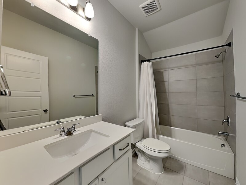 Building Photo - 3908 River Rock Ave