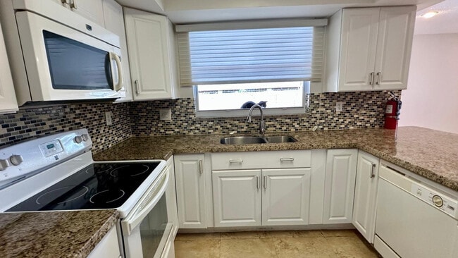 Building Photo - 13005 SW 119th Terrace