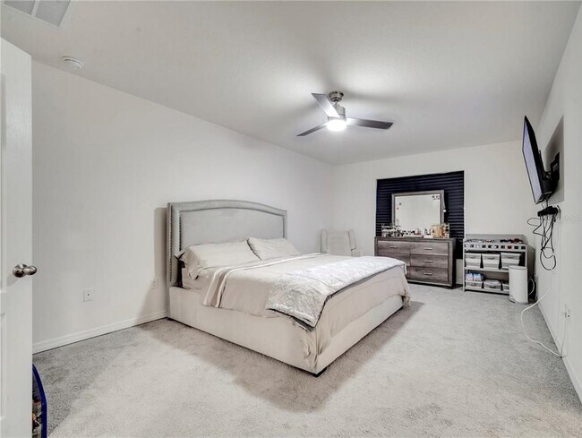 Building Photo - 417 Noble Ave