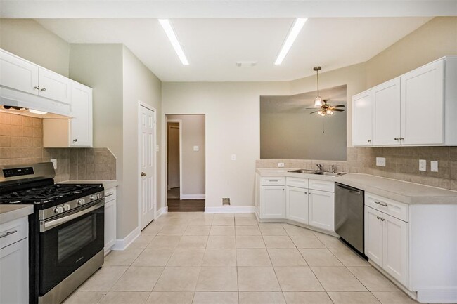 Building Photo - 14527 Golden Cypress Ln